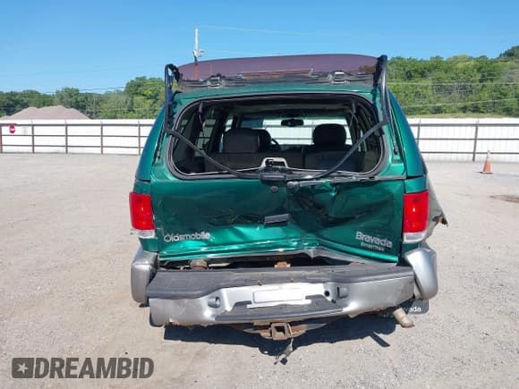 ✅ 2000 Oldsmobile Bravada • VIN: 1GHDT13W2Y2267004 • Лот: 42691851. Опубликован ранее на IAAI с пробегом 161 592 миль. Бесплатный доступ к архиву аукционных продаж из США и подробный отчёт об истории автомобиля на DreamBid. Изображение 17.