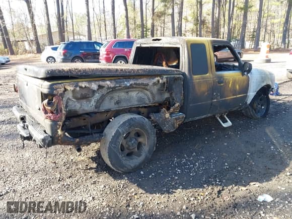 ✅ 2001 Ford Ranger XL Fleet • VIN: 1FTZR15E11PA26848 • Лот: 43817665. Опубликован ранее на IAAI с пробегом Не указан. Бесплатный доступ к архиву аукционных продаж из США и подробный отчёт об истории автомобиля на DreamBid. Изображение 4.