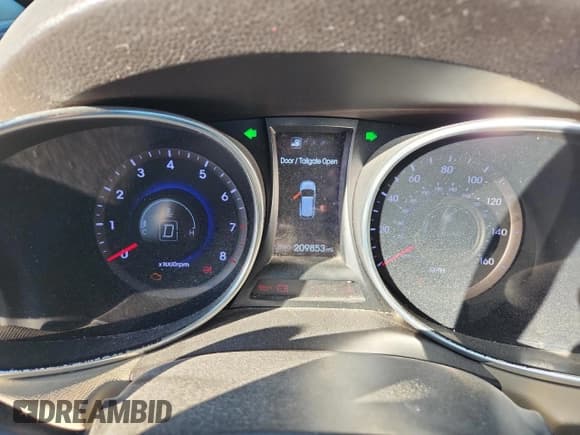 ✅ 2014 Hyundai Santa Fe • VIN: 5XYZU3LB4EG204862 • Лот: 90460955. Опубликован ранее на Copart с пробегом 209 853 миль. Бесплатный доступ к архиву аукционных продаж из США и подробный отчёт об истории автомобиля на DreamBid. Изображение 9.