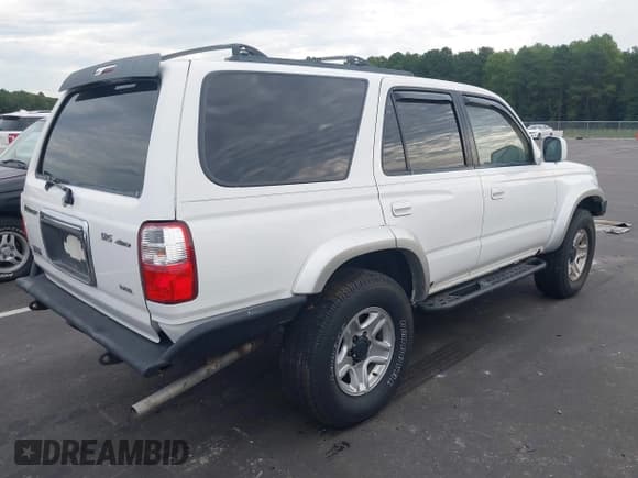 ✅ 2002 Toyota 4Runner SR5 • VIN: JT3HN86RX20378021 • Lot: 43061151. Listed on IAAI with Not provided. Free auction sales archive from the USA and detailed vehicle history report at DreamBid. Image 4.