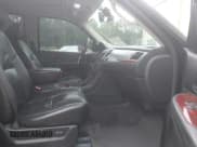 ✅ 2008 Cadillac Escalade • VIN: 1GYEC638X8R132914 • Lot: 42743713. Wystawiony na IAAI z przebiegiem 231 802 mil. Bezpłatny archiwum sprzedaży aukcyjnych z USA i szczegółowy raport historii pojazdu na DreamBid. Zdjęcie 5.