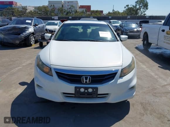 ✅ 2012 Honda Accord EX-L • VIN: 1HGCS2B83CA009961 • Lot: 43121281. Listed on IAAI with 177,683 mi. Free auction sales archive from the USA and detailed vehicle history report at DreamBid. Image 12.