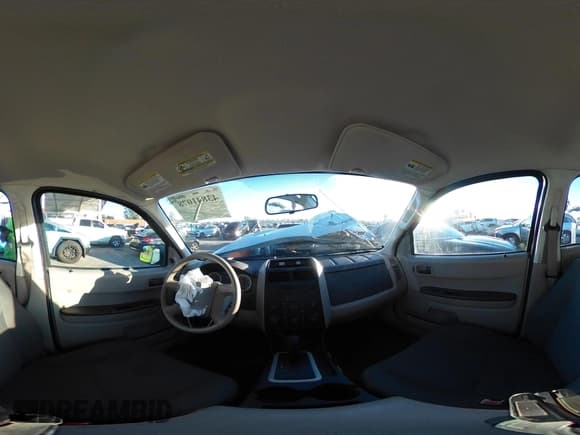 ✅ 2010 Ford Escape XLS • VIN: 1FMCU0C79AKC64216 • Лот: 43841078. Опубликован ранее на IAAI с пробегом Не указан. Бесплатный доступ к архиву аукционных продаж из США и подробный отчёт об истории автомобиля на DreamBid. Изображение 19.