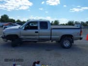 ✅ 2001 Chevrolet Silverado 2500HD LS • VIN: 1GCHK29U81E192996 • Лот: 43303691. Опубликован ранее на IAAI с пробегом 215 663 миль. Бесплатный доступ к архиву аукционных продаж из США и подробный отчёт об истории автомобиля на DreamBid. Изображение 15.