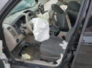 ✅ 2009 Mazda Tribute Sport • VIN: 4F2CZ02739KM03730 • Lot: 47662655. Wystawiony na Copart z przebiegiem Nie podano. Bezpłatny archiwum sprzedaży aukcyjnych z USA i szczegółowy raport historii pojazdu na DreamBid. Zdjęcie 7.