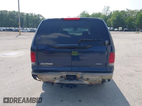 ✅ 2004 Ford Excursion Eddie Bauer • VIN: 1FMSU45P04EC47808 • Лот: 42485767. Опубликован ранее на IAAI с пробегом 109 155 миль. Бесплатный доступ к архиву аукционных продаж из США и подробный отчёт об истории автомобиля на DreamBid. Изображение 16.