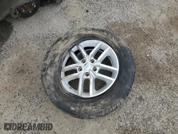 ✅ 2018 Jeep Grand Cherokee Laredo E • VIN: 1C4RJEAG2JC241930 • Lot: 56187645. Listed on Copart with 178,244 mi. Free auction sales archive from the USA and detailed vehicle history report at DreamBid. Image 13.