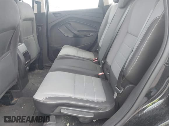 ✅ 2017 Ford Escape S • VIN: 1FMCU0F75HUE64892 • Lot: 43472779. Listed on IAAI with 118,571 mi. Free auction sales archive from the USA and detailed vehicle history report at DreamBid. Image 8.