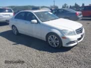 ✅ 2013 Mercedes-Benz C 250 Sport • VIN: WDDGF4HB1DA837484 • Lot: 42802918. Wystawiony na IAAI z przebiegiem 173 781 mil. Bezpłatny archiwum sprzedaży aukcyjnych z USA i szczegółowy raport historii pojazdu na DreamBid. Zdjęcie 1.