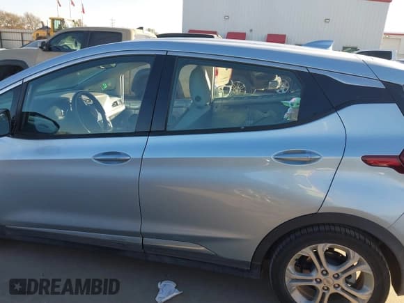 ✅ 2017 Chevrolet Bolt EV LT • VIN: 1G1FW6S04H4180525 • Lot: 41765456. Wystawiony na IAAI z przebiegiem 48 555 mil. Bezpłatny archiwum sprzedaży aukcyjnych z USA i szczegółowy raport historii pojazdu na DreamBid. Zdjęcie 15.