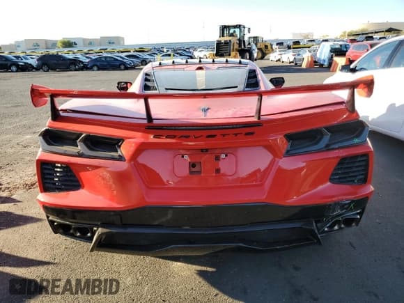 ✅ 2020 Chevrolet Corvette 2LT • VIN: 1G1Y72D47L5104265 • Lot: 81978335. Wystawiony na Copart z przebiegiem Nie podano. Bezpłatny archiwum sprzedaży aukcyjnych z USA i szczegółowy raport historii pojazdu na DreamBid. Zdjęcie 6.