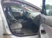 ✅ 2018 Chevrolet Cruze Premier • VIN: 1G1BF5SM3J7101054 • Lot: 43456753. Wystawiony na IAAI z przebiegiem 142 857 mil mil. Skorzystaj z bezpłatnego archiwum sprzedaży aukcyjnych z USA i zobacz szczegółowy raport historii pojazdu na DreamBid. Zdjęcie 5.