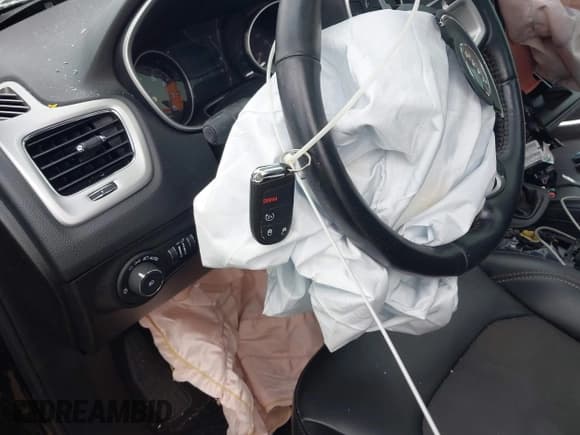 ✅ 2019 Jeep Compass Latitude • VIN: 3C4NJDBB0KT761223 • Lot: 43570553. Wystawiony na IAAI z przebiegiem 48 490 mil. Bezpłatny archiwum sprzedaży aukcyjnych z USA i szczegółowy raport historii pojazdu na DreamBid. Zdjęcie 11.