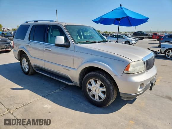 ✅ 2004 Lincoln Aviator Luxury • VIN: 5LMEU68H94ZJ19716 • Lot: 85882105. Wystawiony na Copart z przebiegiem 90 221 mil. Bezpłatny archiwum sprzedaży aukcyjnych z USA i szczegółowy raport historii pojazdu na DreamBid. Zdjęcie 4.