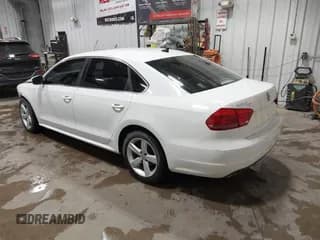 ✅ 2013 Volkswagen Passat SE • VIN: 1VWBP7A35DC074845 • Lot: 43515927. Wystawiony na IAAI z przebiegiem 112 972 mil. Bezpłatny archiwum sprzedaży aukcyjnych z USA i szczegółowy raport historii pojazdu na DreamBid. Zdjęcie 3.