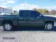 2013 Chevrolet Silverado 1500 LT z VIN 3GCPKSE72DG258905, wystawiony jako IAAI lot #43492550 z przebiegiem 170 811 mil mil oraz . Historia ofert i sprzedaży dostępna na DreamBid. Obrazek 13.