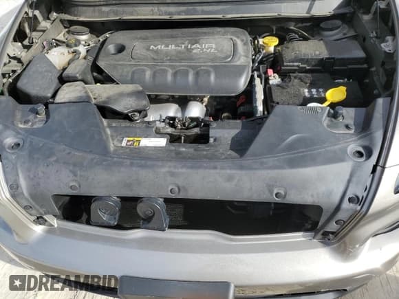 ✅ 2016 Jeep Cherokee Latitude • VIN: 1C4PJMCB8GW296554 • Lot: 84764875. Listed on Copart with 64,170 mi. Free auction sales archive from the USA and detailed vehicle history report at DreamBid. Image 12.