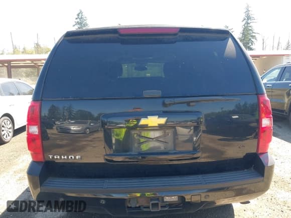 ✅ 2013 Chevrolet Tahoe LT • VIN: 1GNSKBE04DR319031 • Лот: 42854800. Опубликован ранее на IAAI с пробегом 141 844 миль. Бесплатный доступ к архиву аукционных продаж из США и подробный отчёт об истории автомобиля на DreamBid. Изображение 16.