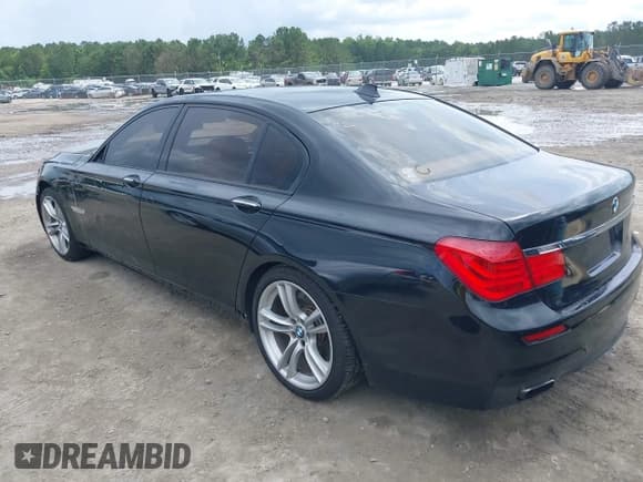 ✅ 2012 BMW 7 Series 750Li • VIN: WBAKB8C57CDX20821 • Лот: 42492265. Опубликован ранее на IAAI с пробегом 116 348 миль. Бесплатный доступ к архиву аукционных продаж из США и подробный отчёт об истории автомобиля на DreamBid. Изображение 3.