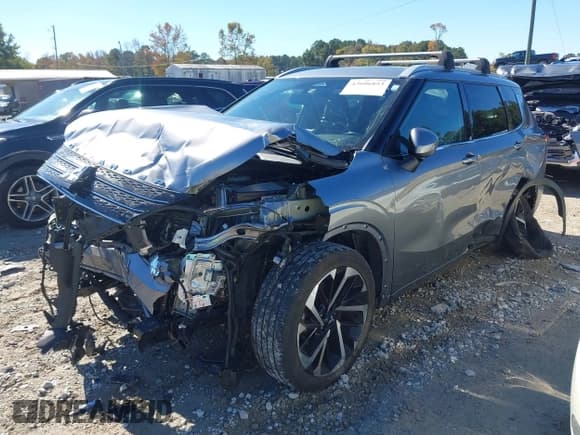 ✅ 2022 Mitsubishi Outlander SEL • VIN: JA4J3VA84NZ054251 • Lot: 43606853. Listed on IAAI with 40,882 mi. Free auction sales archive from the USA and detailed vehicle history report at DreamBid. Image 2.