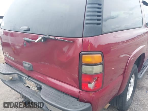 ✅ 2006 Chevrolet Suburban LS 1WT • VIN: 1GNEC16Z66J134160 • Lot: 42366868. Listed on IAAI with 278,216 mi. Free auction sales archive from the USA and detailed vehicle history report at DreamBid. Image 6.