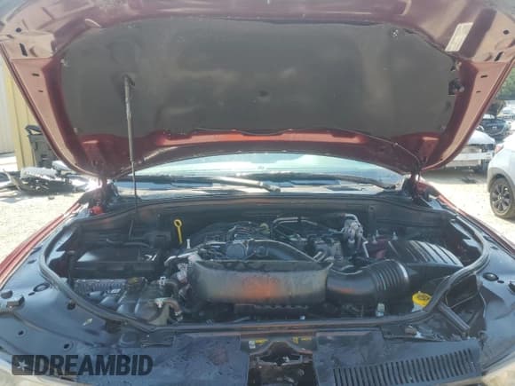 ✅ 2023 Dodge Durango GT • VIN: 1C4RDHDG5PC685414 • Lot: 62289515. Wystawiony na Copart z przebiegiem 39 800 mil. Bezpłatny archiwum sprzedaży aukcyjnych z USA i szczegółowy raport historii pojazdu na DreamBid. Zdjęcie 12.