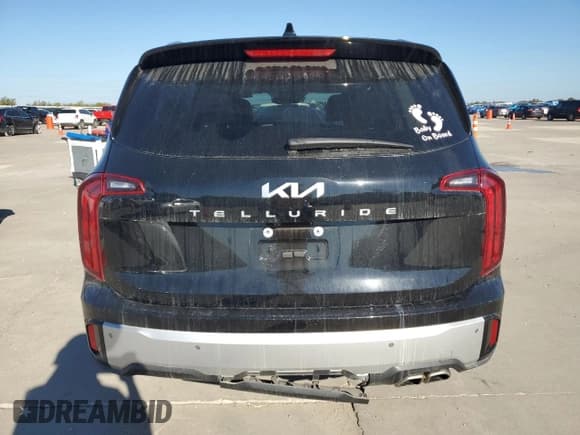 ✅ 2024 Kia Telluride S • VIN: 5XYP64GC8RG548016 • Lot: 82496505. Listed on Copart with 36,828 mi. Free auction sales archive from the USA and detailed vehicle history report at DreamBid. Image 6.