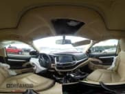 ✅ 2016 Toyota Highlander XLE • VIN: 5TDKKRFH3GS171188 • Lot: 43129715. Listed on IAAI with 192,635 mi. Free auction sales archive from the USA and detailed vehicle history report at DreamBid. Image 19.