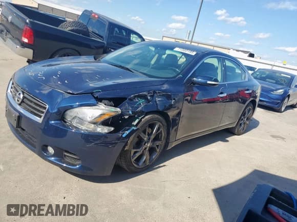 ✅ 2013 Nissan Maxima SV • VIN: 1N4AA5AP7DC828339 • Lot: 71560195. Wystawiony na Copart z przebiegiem 108 171 mil. Bezpłatny archiwum sprzedaży aukcyjnych z USA i szczegółowy raport historii pojazdu na DreamBid. Zdjęcie 1.