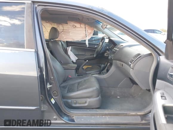 ✅ 2004 Honda Accord EX • VIN: 1HGCM66554A070019 • Lot: 43844384. Listed on IAAI with 141,509 mi. Free auction sales archive from the USA and detailed vehicle history report at DreamBid. Image 5.