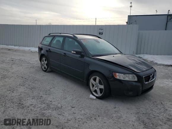 ✅ 2008 Volvo V50 2.4L • VIN: YV1MW382782421263 • Лот: 88403305. Опубликован ранее на Copart с пробегом Не указан. Бесплатный доступ к архиву аукционных продаж из США и подробный отчёт об истории автомобиля на DreamBid. Изображение 4.