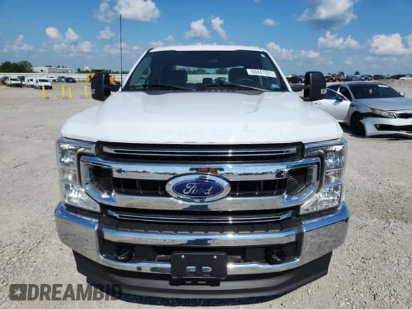 ✅ 2022 Ford F-250 XL • VIN: 1FT7W2B62NEG30994 • Lot: 66441025. Listed on Copart with 80,672 mi. Free auction sales archive from the USA and detailed vehicle history report at DreamBid. Image 5.