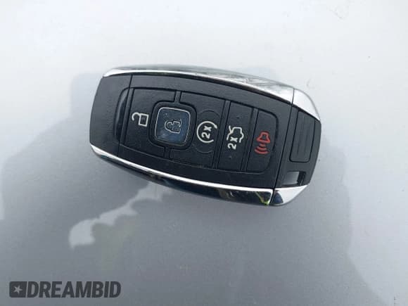 ✅ 2017 Lincoln MKZ Select • VIN: 3LN6L5C92HR602575 • Lot: 41923444. Wystawiony na IAAI z przebiegiem 89 543 mil. Bezpłatny archiwum sprzedaży aukcyjnych z USA i szczegółowy raport historii pojazdu na DreamBid. Zdjęcie 11.