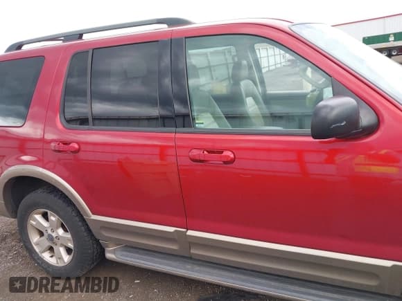 ✅ 2003 Ford Explorer Eddie Bauer • VIN: 1FMDU74K03UC30186 • Lot: 42373893. Wystawiony na IAAI z przebiegiem 103 172 mil. Bezpłatny archiwum sprzedaży aukcyjnych z USA i szczegółowy raport historii pojazdu na DreamBid. Zdjęcie 13.