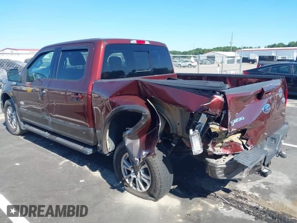 ✅ 2015 Ford F-150 XLT • VIN: 1FTEW1EG3FKD22726 • Lot: 43086377. Wystawiony na IAAI z przebiegiem 141 944 mil. Bezpłatny archiwum sprzedaży aukcyjnych z USA i szczegółowy raport historii pojazdu na DreamBid. Zdjęcie 3.
