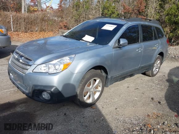 ✅ 2013 Subaru Outback Limited • VIN: 4S4BRBKC8D3319499 • Лот: 43741823. Опубликован ранее на IAAI с пробегом 120 420 миль. Бесплатный доступ к архиву аукционных продаж из США и подробный отчёт об истории автомобиля на DreamBid. Изображение 2.