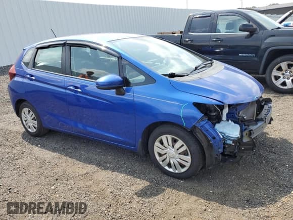 ✅ 2017 Honda Fit LX • VIN: 3HGGK5G55HM710562 • Lot: 66989715. Wystawiony na Copart z przebiegiem 21 101 mil. Bezpłatny archiwum sprzedaży aukcyjnych z USA i szczegółowy raport historii pojazdu na DreamBid. Zdjęcie 4.