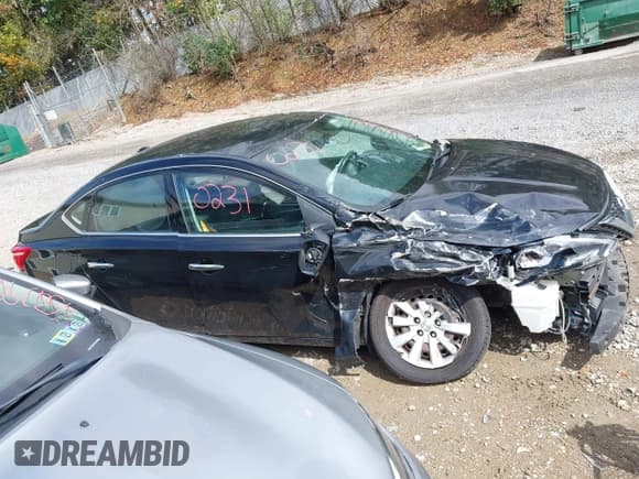 ✅ 2016 Nissan Sentra SV • VIN: 3N1AB7AP9GL662162 • Lot: 43270231. Listed on IAAI with 87,005 mi. Free auction sales archive from the USA and detailed vehicle history report at DreamBid. Image 13.