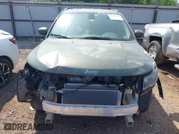 ✅ 2020 Jeep Compass Latitude • VIN: 3C4NJCBBXLT198869 • Lot: 42885397. Listed on IAAI with 163,554 mi. Free auction sales archive from the USA and detailed vehicle history report at DreamBid. Image 13.