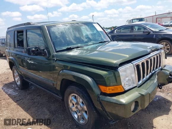 ✅ 2007 Jeep Commander Sport • VIN: 1J8HH48KX7C622714 • Lot: 42257498. Wystawiony na IAAI z przebiegiem 165 438 mil. Bezpłatny archiwum sprzedaży aukcyjnych z USA i szczegółowy raport historii pojazdu na DreamBid. Zdjęcie 1.