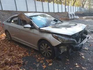 ✅ 2015 Hyundai Sonata Limited • VIN: 5NPE34AF3FH067694 • Lot: 43483235. Listed on IAAI with Not provided. Free auction sales archive from the USA and detailed vehicle history report at DreamBid. Image 1.