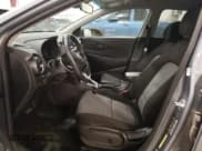 ✅ 2020 Hyundai Kona SEL • VIN: KM8K2CAA9LU561009 • Лот: 80734553. Опубликован ранее на Copart с пробегом 30 166 миль. Бесплатный доступ к архиву аукционных продаж из США и подробный отчёт об истории автомобиля на DreamBid. Изображение 7.