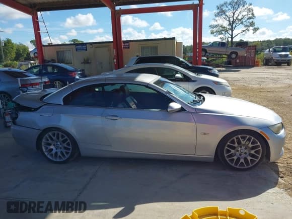 ✅ 2007 BMW 3 Series 328i • VIN: WBAWL13547PX15196 • Лот: 43304941. Опубликован ранее на IAAI с пробегом 153 162 миль. Бесплатный доступ к архиву аукционных продаж из США и подробный отчёт об истории автомобиля на DreamBid. Изображение 14.