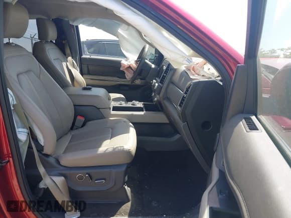 ✅ 2018 Ford Expedition Max Limited • VIN: 1FMJK2AT8JEA42869 • Lot: 42777922. Wystawiony na IAAI z przebiegiem 30 832 mil. Bezpłatny archiwum sprzedaży aukcyjnych z USA i szczegółowy raport historii pojazdu na DreamBid. Zdjęcie 5.