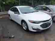 2019 Chevrolet Malibu LS с VIN 1G1ZC5ST6KF117593, выставлен на аукционе IAAI как лот 43009020 с пробегом 114 421 миль миль и . История ставок и продаж доступна на DreamBid. Изображение 1.