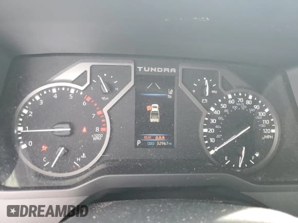 ✅ 2022 Toyota Tundra SR5 • VIN: 5TFLA5AB6NX010554 • Lot: 70841755. Wystawiony na Copart z przebiegiem 32 967 mil. Bezpłatny archiwum sprzedaży aukcyjnych z USA i szczegółowy raport historii pojazdu na DreamBid. Zdjęcie 9.