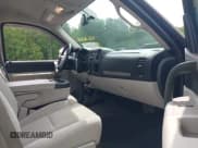 ✅ 2007 Chevrolet Silverado 1500 1LT • VIN: 2GCEC13J971689624 • Lot: 42121216. Wystawiony na IAAI z przebiegiem 171 156 mil. Bezpłatny archiwum sprzedaży aukcyjnych z USA i szczegółowy raport historii pojazdu na DreamBid. Zdjęcie 5.