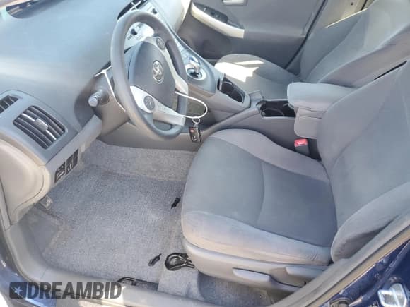 ✅ 2011 Toyota Prius II • VIN: JTDKN3DU3B1471937 • Лот: 91997035. Опубликован ранее на Copart с пробегом 246 366 миль. Бесплатный доступ к архиву аукционных продаж из США и подробный отчёт об истории автомобиля на DreamBid. Изображение 7.