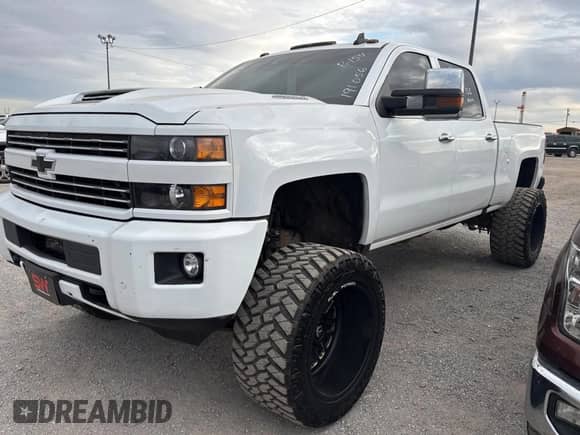 2019 Chevrolet Silverado 3500HD LTZ с VIN 1GC4KXEY5KF160863, выставлен на аукционе Copart как лот 84287364 с пробегом 137 155 миль миль и Чистый • Clean title. История ставок и продаж доступна на DreamBid. Изображение 2.