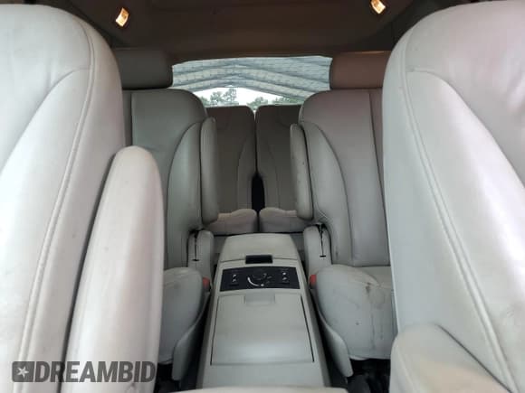 ✅ 2004 Chrysler Pacifica • VIN: 2C8GM68494R532256 • Лот: 67419375. Опубликован ранее на Copart с пробегом 284 375 миль. Бесплатный доступ к архиву аукционных продаж из США и подробный отчёт об истории автомобиля на DreamBid. Изображение 10.